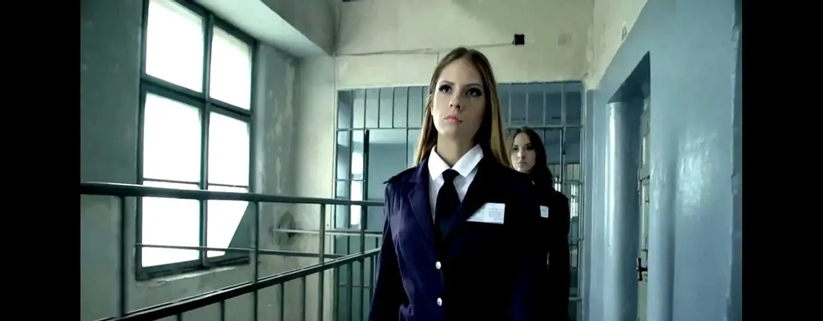 《高压监狱》相关资源图片