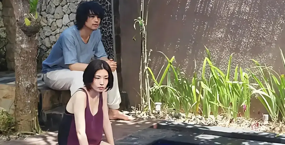 《欲动》<br />
《高压监狱》