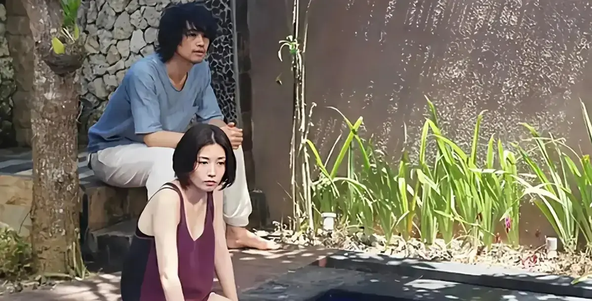《欲动》<br />
《高压监狱》